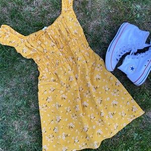 Yellow spring dress